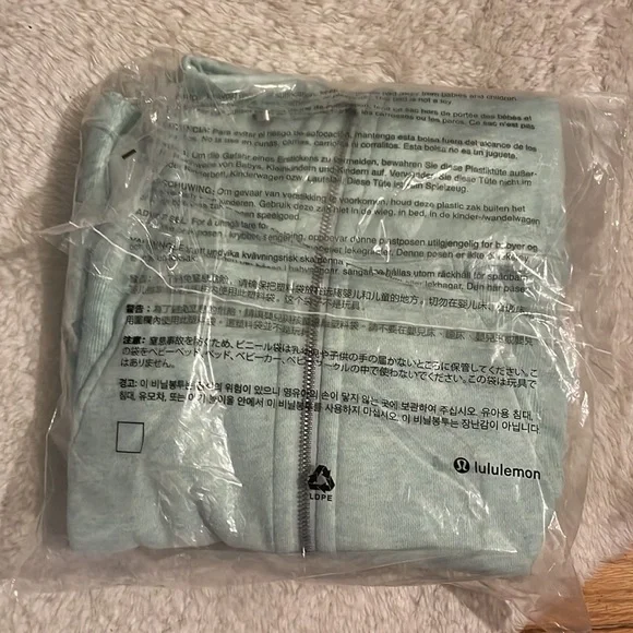 NWT Scuba Oversized Funnel Neck Half Zip - Lululemon - Picture 5 of 9